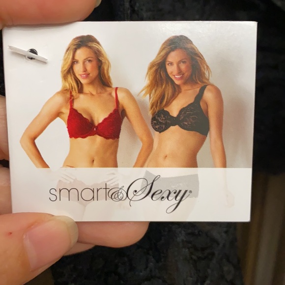 Smart & Sexy All Over Signature Lace Deep V Bralette Black. NWT - Picture 4 of 9